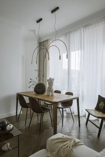 Paryski artyzm w Warszawie. Apartament w Centrum Praskim Koneser 