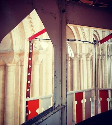 Zjeżdżalnia w katedrze w Norwich 