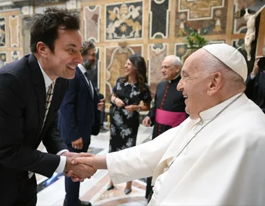 Miniatura: Papież urządził „konklawe komików”. Te...