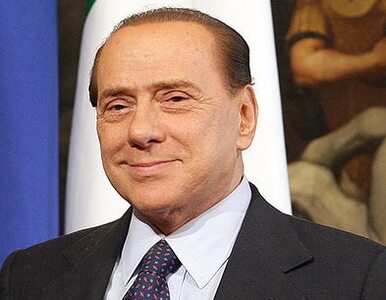 Miniatura: Partia Berlusconiego tonie w długach....