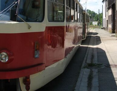 Miniatura: Śląsk: tramwaj obciął mężczyźnie dwie nogi