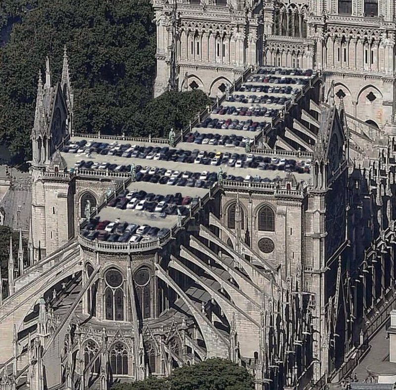 Parking na dachu Notre-Dame 