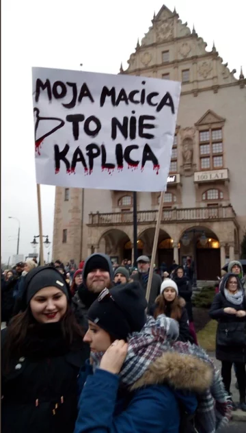 "Moja macica to nie kaplica" 