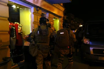 Policjanci zatrzymali trzy osoby 