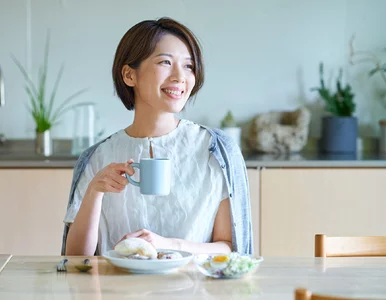 Miniatura: My jemy, aż poczujemy sytość. Japonki...