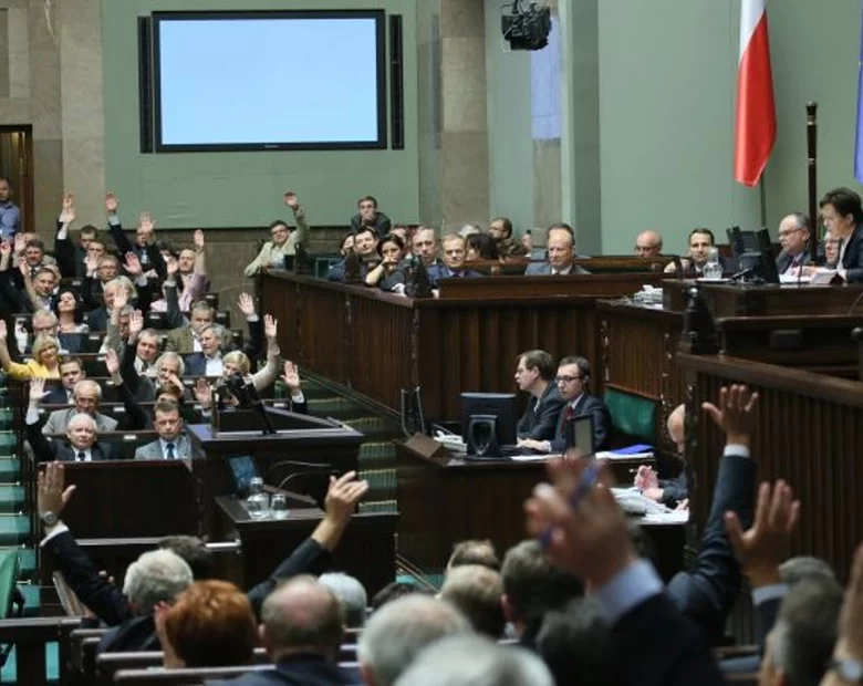 Miniatura: Sprawa Amber Gold: komisji śledczej nie...