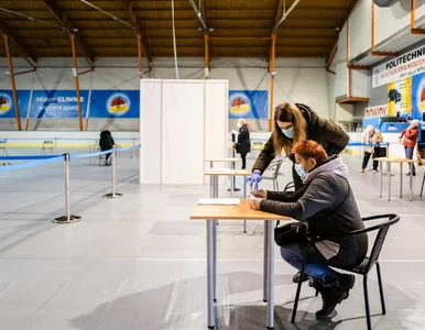 Miniatura: 18-letnia Ola zaszczepiona przeciw...