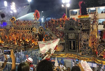 Parada podczas karnawału w Rio 