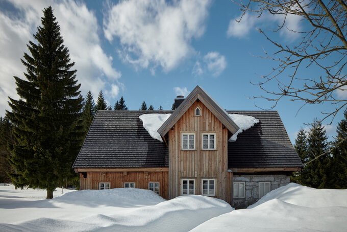 130-letni domek w górach w nowej odsłonie, projekt Mjölk