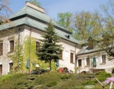 Miniatura: Płonie zabytkowy Pałac Odrowążów. "Straty...