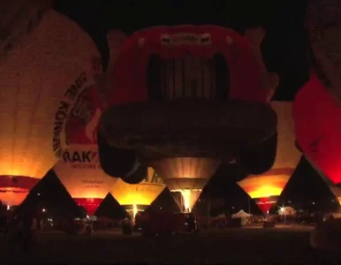 Miniatura: Zobacz iluminację świetlną balonów w rytm...