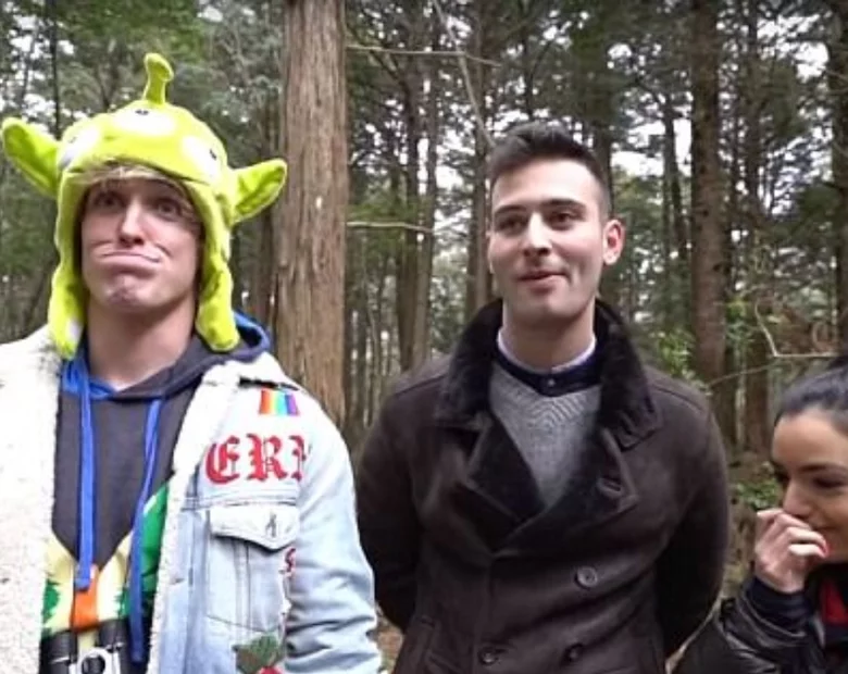 Miniatura: Gwiazdor YouTube'a pokazał ciało...