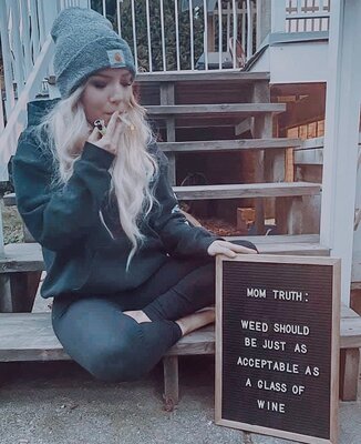 Miniatura: Caitlin Fladager, która zachęca matki do...