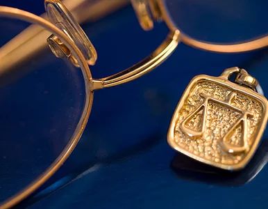 Miniatura: Profesor musi zapłacić za plagiat