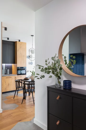 Męskie wnętrze z niebieskim, proj. Zu Projektuje 