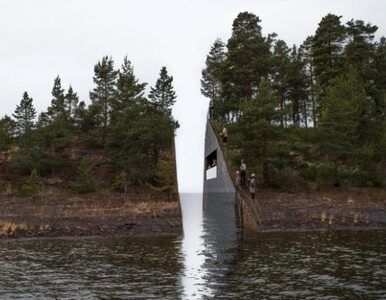 Miniatura: Upamiętnią ofiary Breivika. Przetną wyspę...