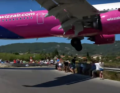 Miniatura: Chwile grozy w Grecji. Samolot Wizz Air...