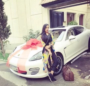 Zdjęcia zamieszczone na Instagramie "Rich Kids of Teheran" 