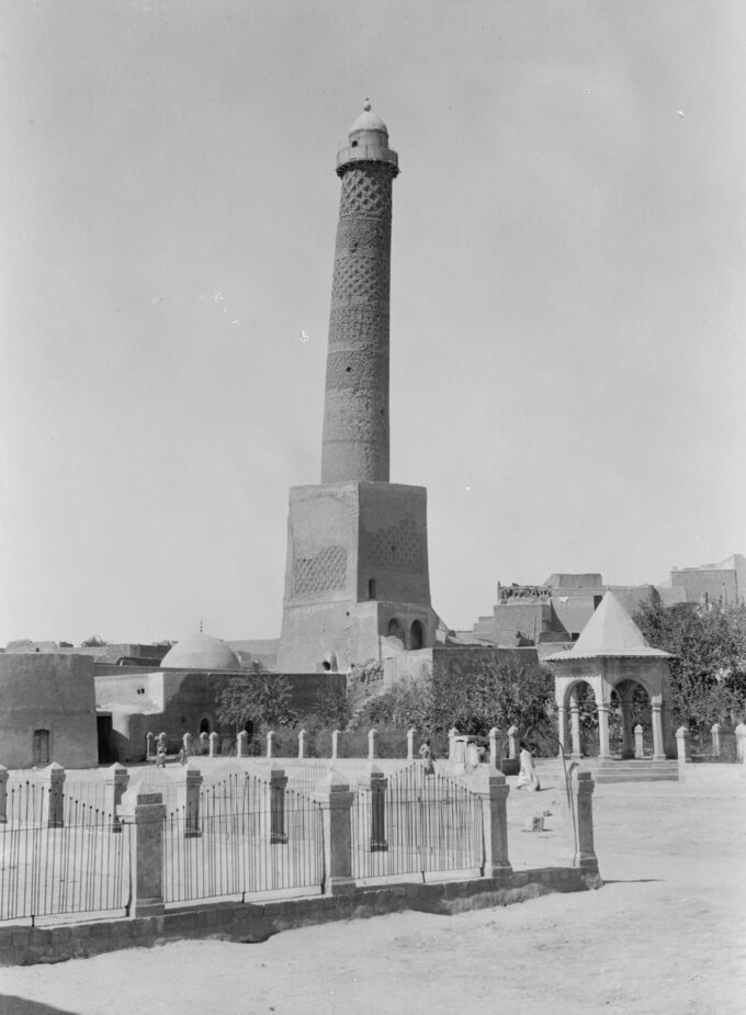 Wielki MEczet al-Nuri i jego charakterystyczny Minaret w roku 1932