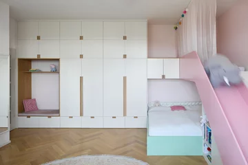 Renowacja willi z lat 30. w Pradze. Projekt Atelier Hajný 