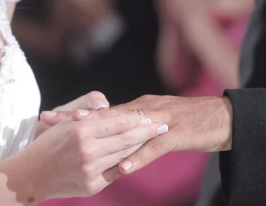 Miniatura: Włochy: proboszcz dopłaca do ślubów. "Jest...