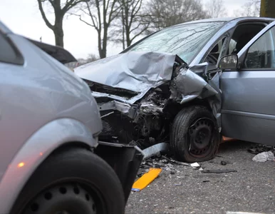 Miniatura: Na popularnej trasie zderzyło się kilka...