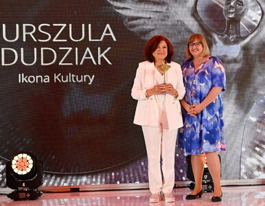 Miniatura: Urszula Dudziak ze statuetką Ikony kultury...