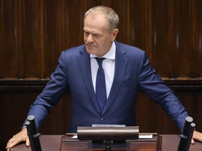 Miniatura: Tusk uderza w Nawrockiego. „Trzymają...