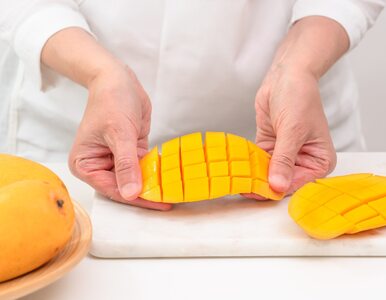 Miniatura: Jak pokroić mango w kostkę? Jest na to...