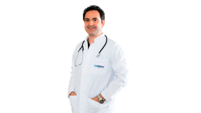 Dr Acar – naczelny lekarz Kliniki Cosmedica