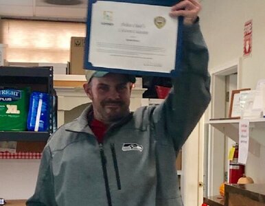 Miniatura: Bezdomny znalazł 17 tys. dolarów. Nie...