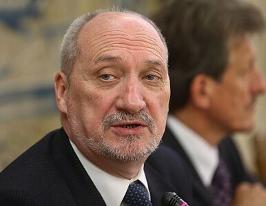 Miniatura: Macierewicz oskarża: raport Millera został...