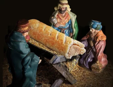 Miniatura: Bułka z kiełbaską zamiast Jezuska....