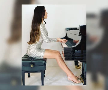 Lola Astanova 