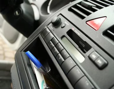 Miniatura: 10 milionów osób codziennie słucha radia w...