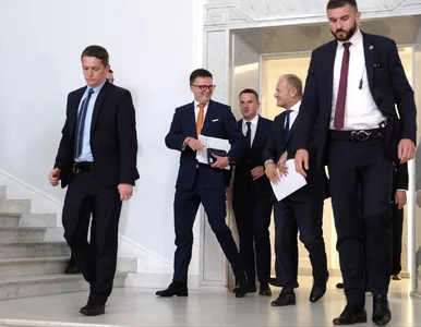 Miniatura: Taki plan ma dotyczyć Hołowni. Miller i...