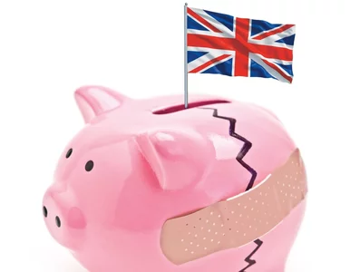 Miniatura: Polacy emigrują, by... zbankrutować