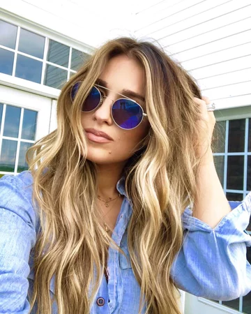 Jessie James Decker 