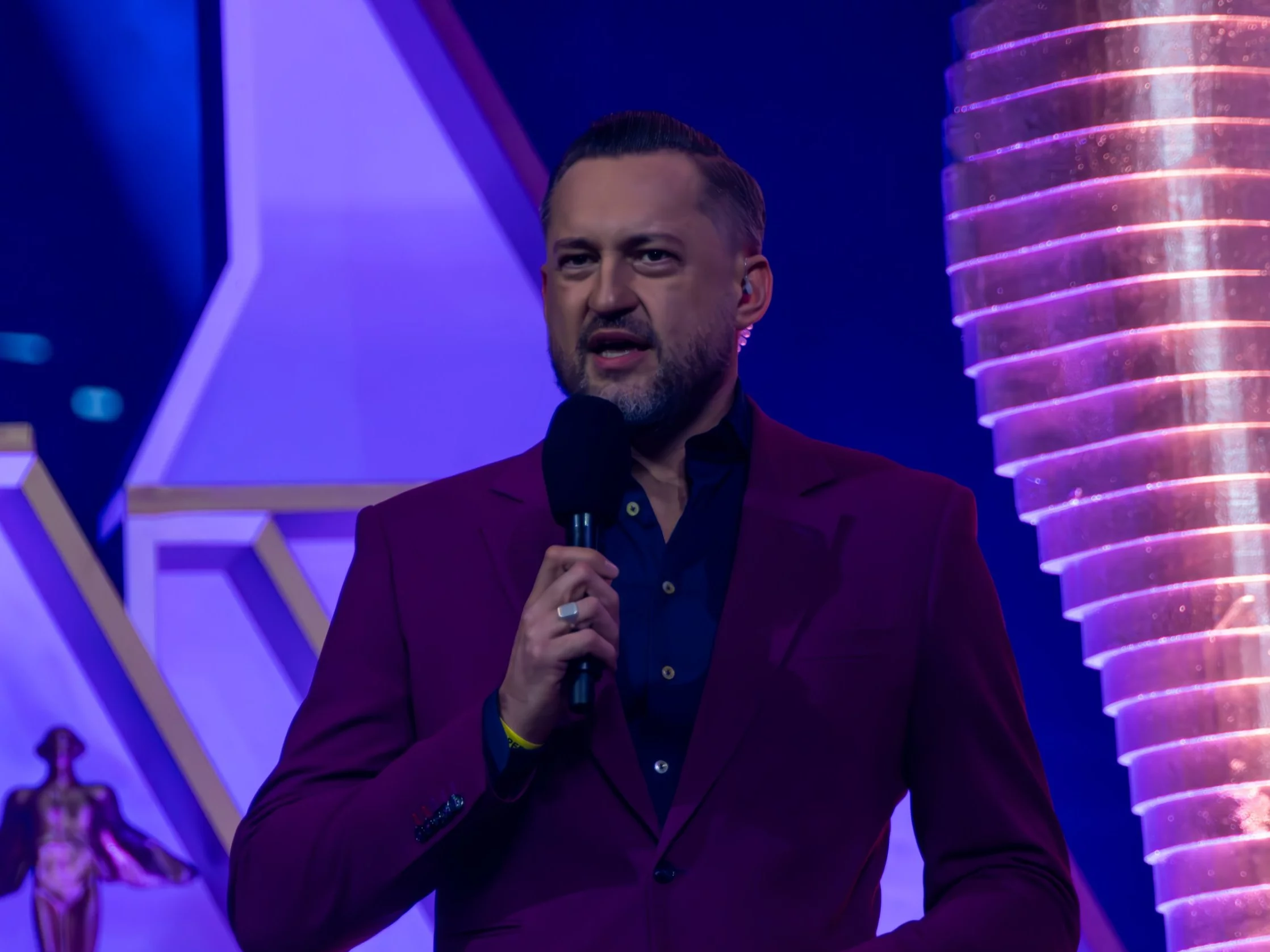 Znane role, programy i przeboje. Rozpoznaj polską gwiazdę po 3 wskazówkach