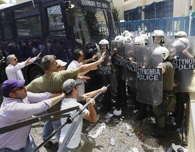 Miniatura: Greccy taksówkarze starli się z policją. W...