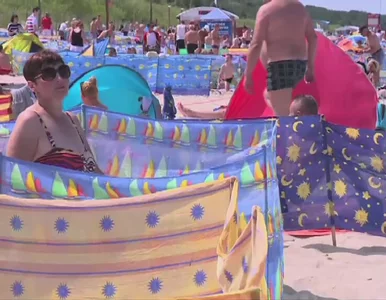 Miniatura: Tłumy plażowiczów nad Bałtykiem. "Dzięki...