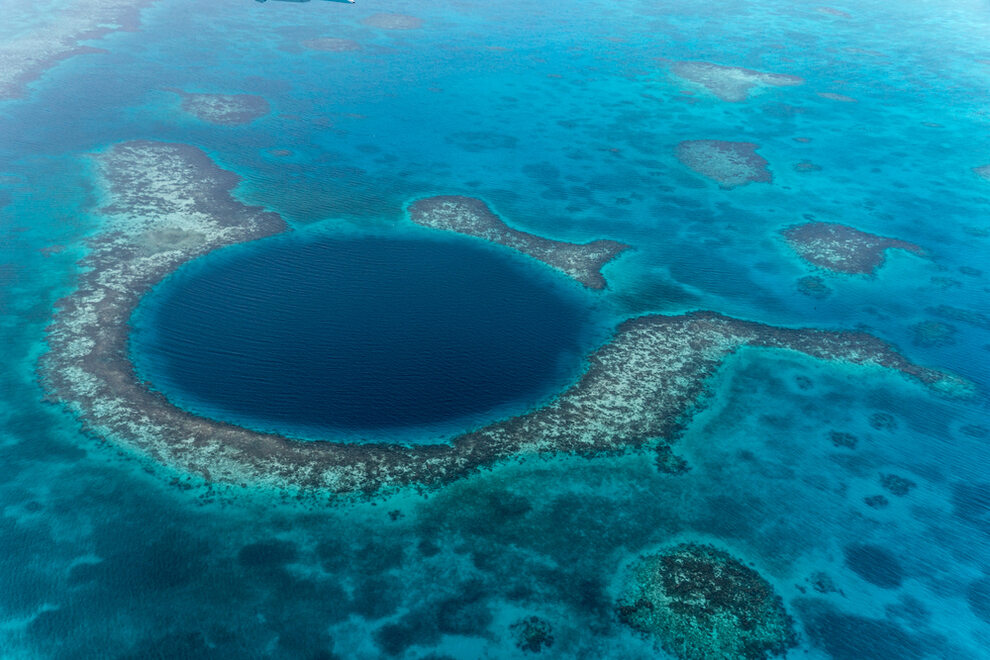 Blue Hole, dosłownie z ang. Błękitna Dziura, Morze Karaibskie