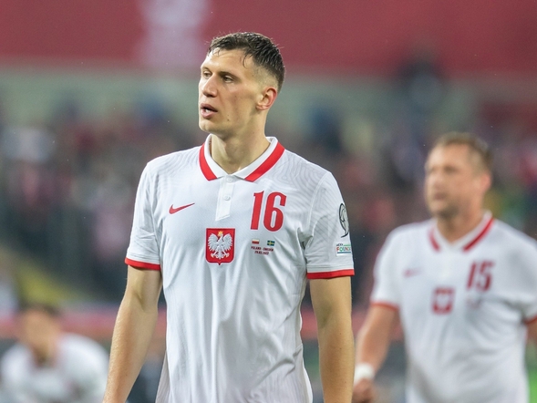 Wiadomo, gdzie zagra Krystian Bielik. Transfer jak na promocji