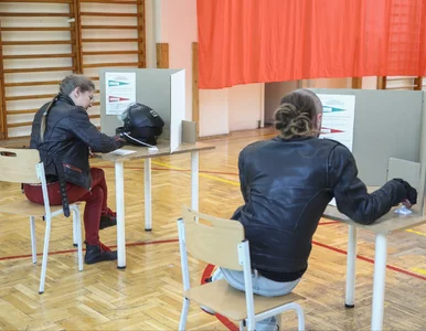 Miniatura: Sensacyjne wyniki referendum w Krakowie....