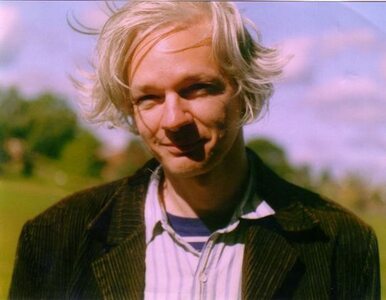 Miniatura: Założyciel Wikileaks poszukiwany przez...