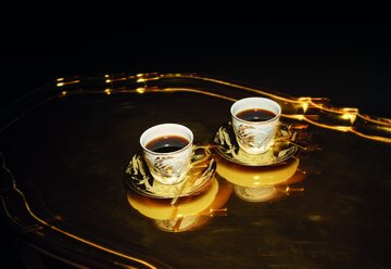 Sanssouci Jubilee Midas &ndash; jubileuszowa kolekcja Rosenthal z&nbsp;dekoracją Gianniego Cinti, łącząca złote akcenty z&nbsp;pastelowymi odcieniami błękitu i&nbsp;r&oacute;żu