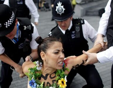 Miniatura: "Nie dla szariatu". Protest Femenu w Londynie