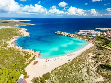 Miniatura: Wizz Air ogłasza 5 nowości z Warszawy. Ta...