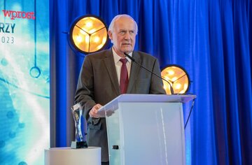 Prof. Jan Lubiński z&nbsp;nagrodą: Wszystko dla&nbsp;Pacjent&oacute;w