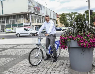 Miniatura: „Może to i bardzo spiskowa historia,...